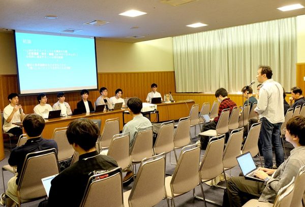 【JSAI2024】LLM活用によって新次元に突入した人狼知能研究の可能性と限界